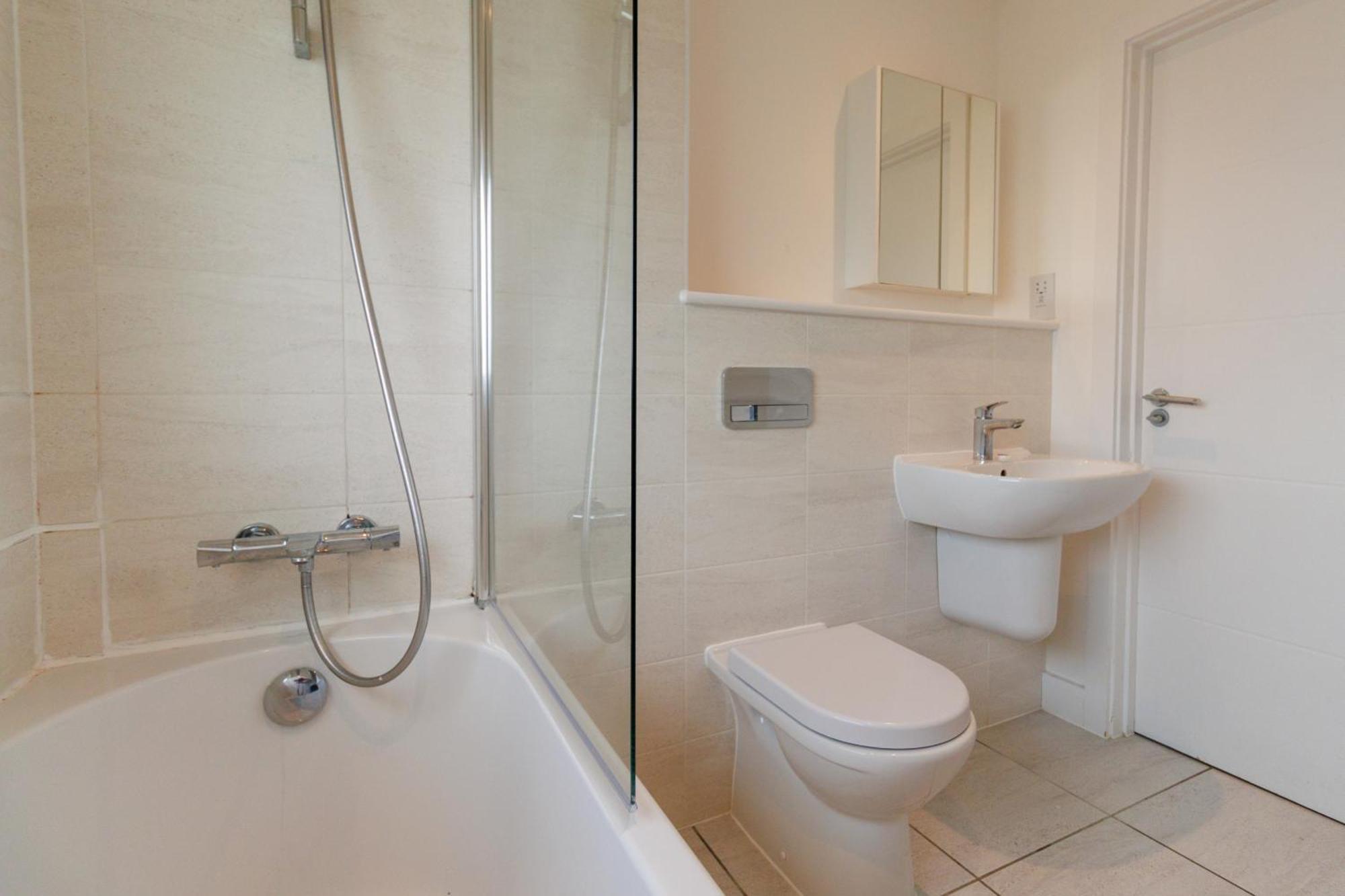 City Centre, Sleeps 7, Stunning Views & Parking, Interconnected Rooms Long Stay Work Contractor Leisure, Diamond Penthouse CBG Exterior foto