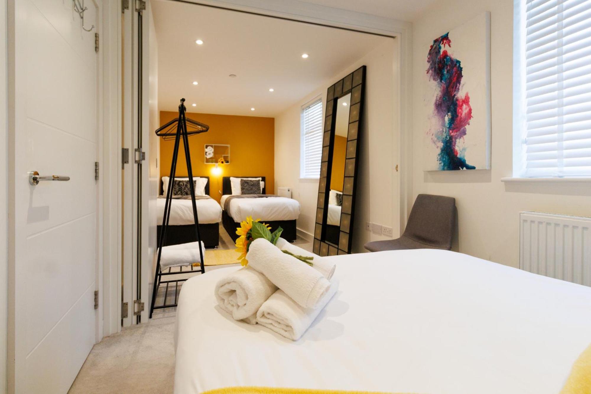 City Centre, Sleeps 7, Stunning Views & Parking, Interconnected Rooms Long Stay Work Contractor Leisure, Diamond Penthouse CBG Exterior foto